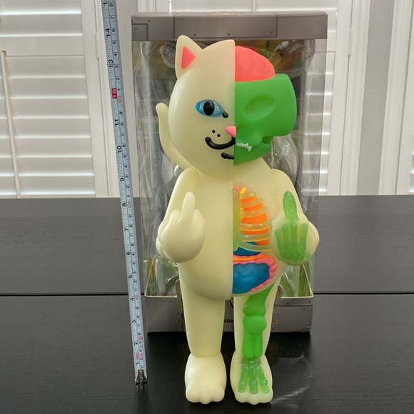 Rip N Dip Limited Edition Radioactive Nerm Vinyl Figure #175 of only 500! - Picture 5 of 16